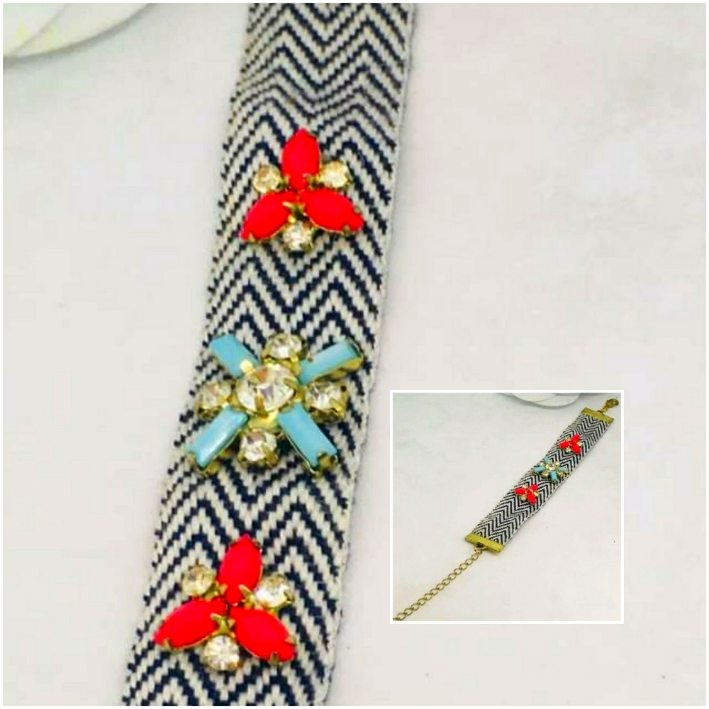 Friendship Bracelet Black & White